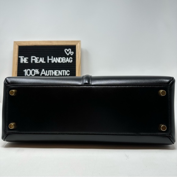 CELINE - CLASSIQUE 16 BAG IN SATINATED CALFSKIN BLACK - Picture 7 of 16